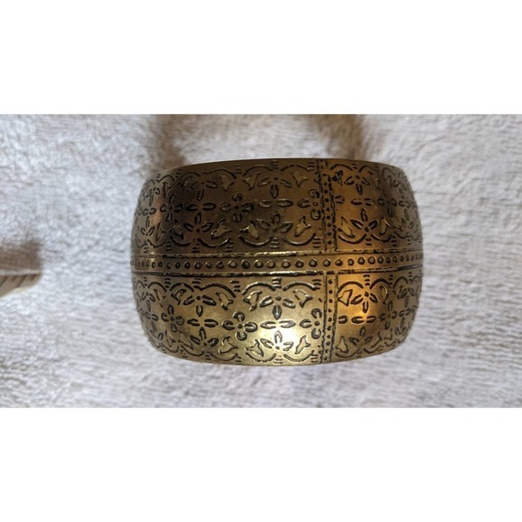 Brass Etxhed Wide Bangle Bracelet, Vintage - Picture 2 of 6